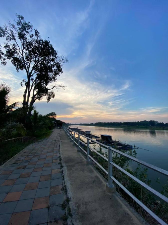 Romyen House Hotel Ban Nong Nam Khan Buitenkant foto