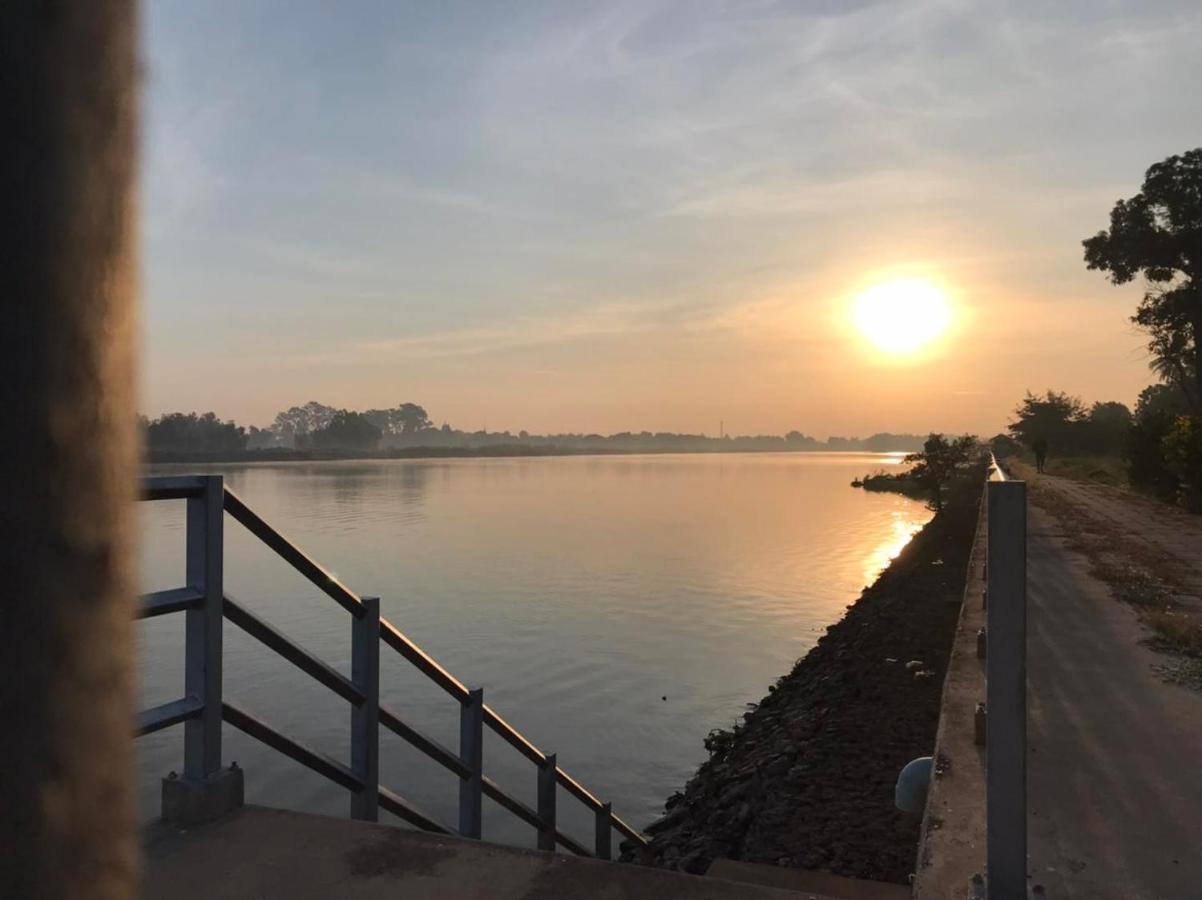 Romyen House Hotel Ban Nong Nam Khan Buitenkant foto