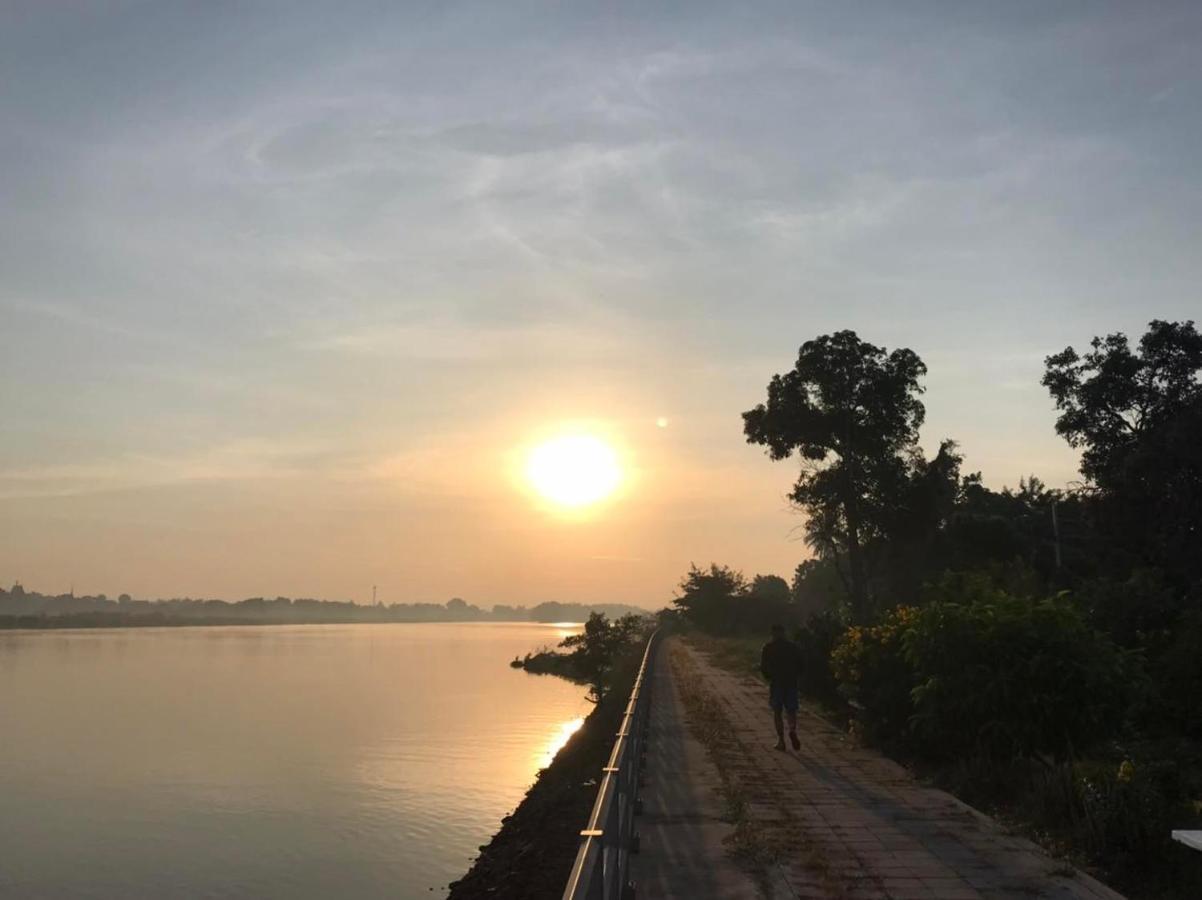 Romyen House Hotel Ban Nong Nam Khan Buitenkant foto